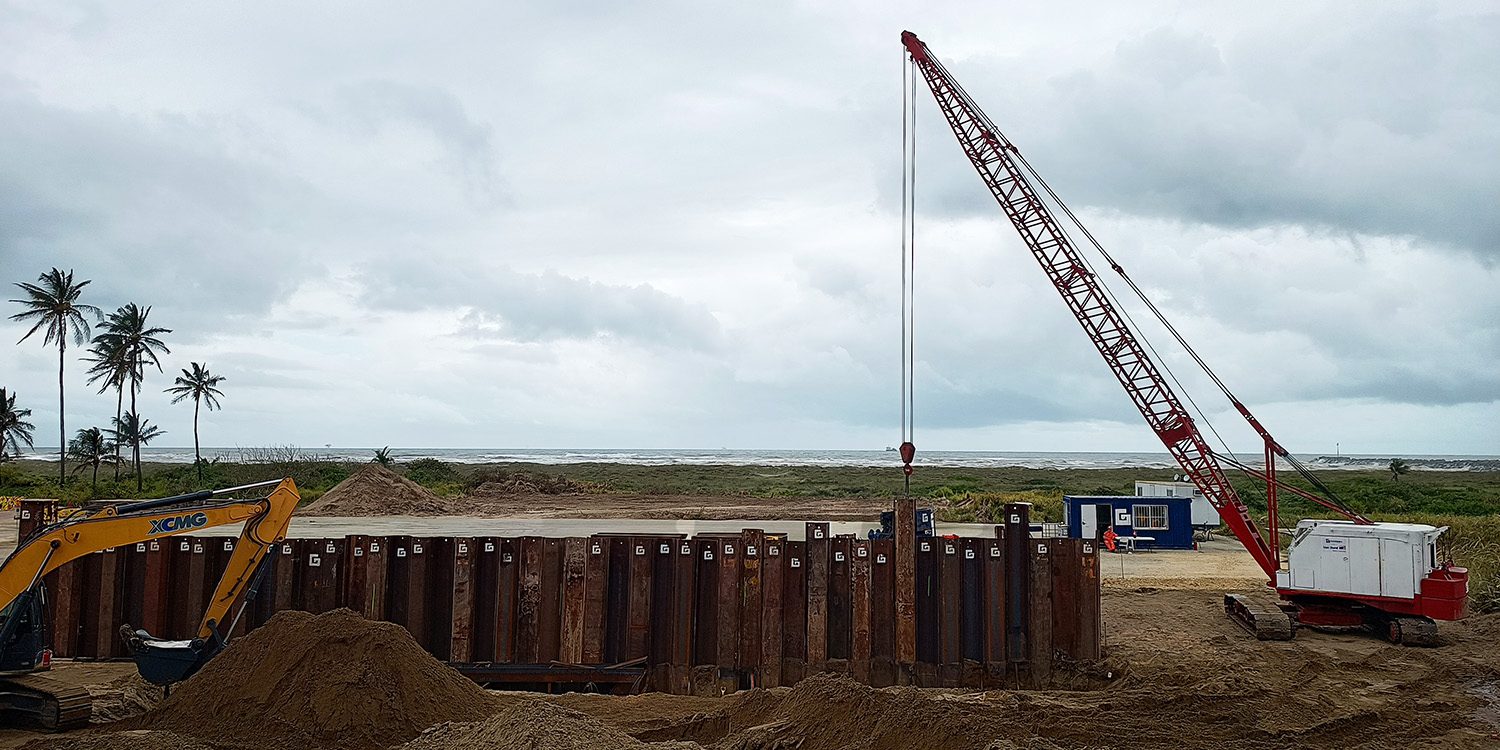 Muro anclado para refinería dos Bocas